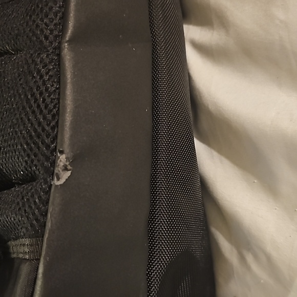 HP Laptop Backpack green & black gently used. 17x17 - Picture 12 of 12